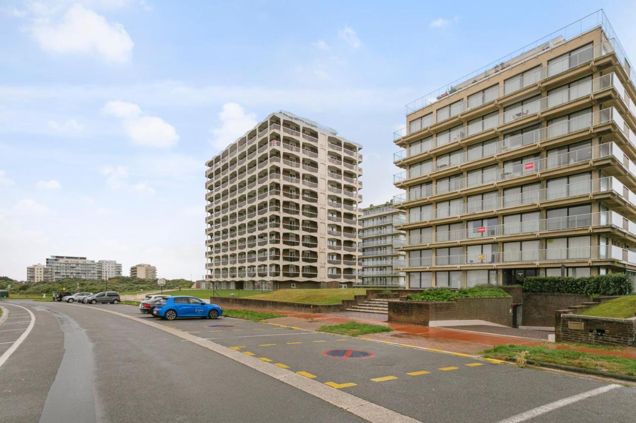 Flat Fleur De Panne